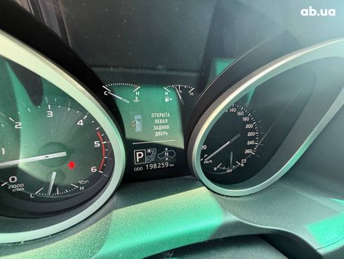 Toyota Land Cruiser 2012 - фото 15