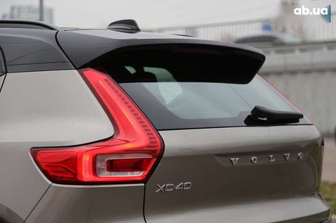 Volvo XC40 2021 - фото 8