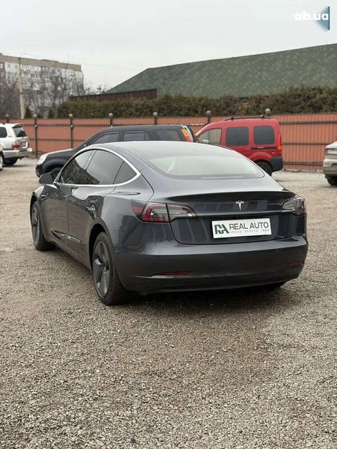 Tesla Model 3 2019 - фото 2