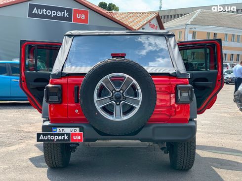 Jeep Wrangler 2019 красный - фото 26