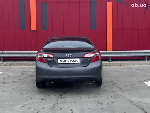 Toyota Camry 2012 - фото 7