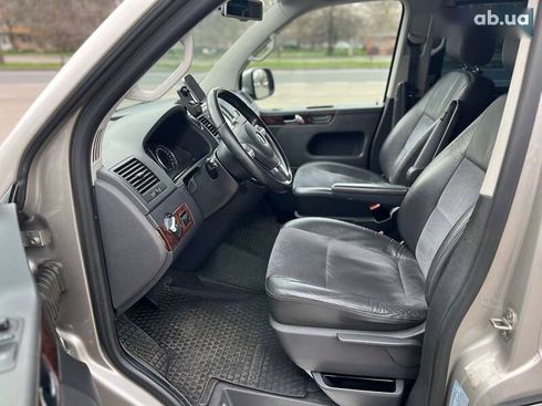 Volkswagen Multivan 2015 - фото 11