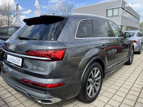 Audi Q7 2021 - фото 25