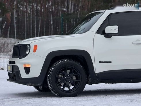Jeep Renegade 2019 - фото 8