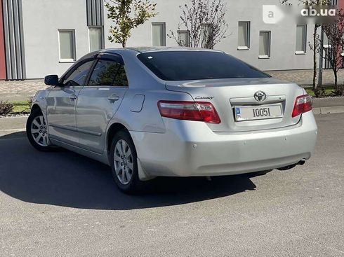 Toyota Camry 2008 - фото 5