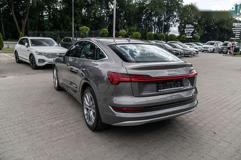 Audi E-Tron 2022 - фото 7