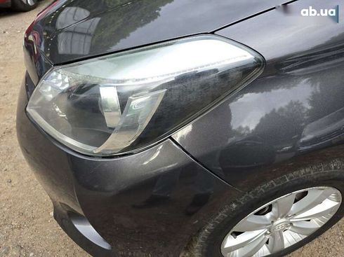 Toyota Yaris 2013 - фото 28