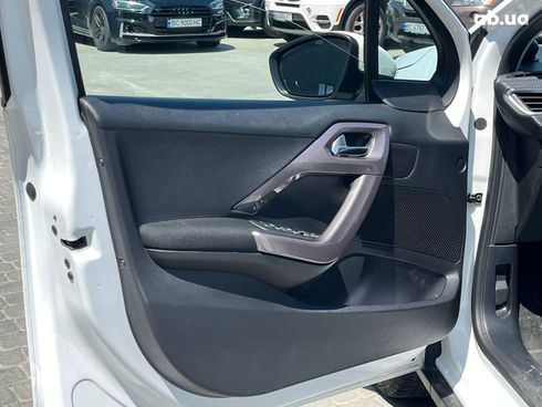 Peugeot 2008 2016 белый - фото 32