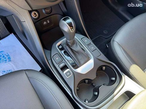 Hyundai Santa Fe 2017 - фото 19