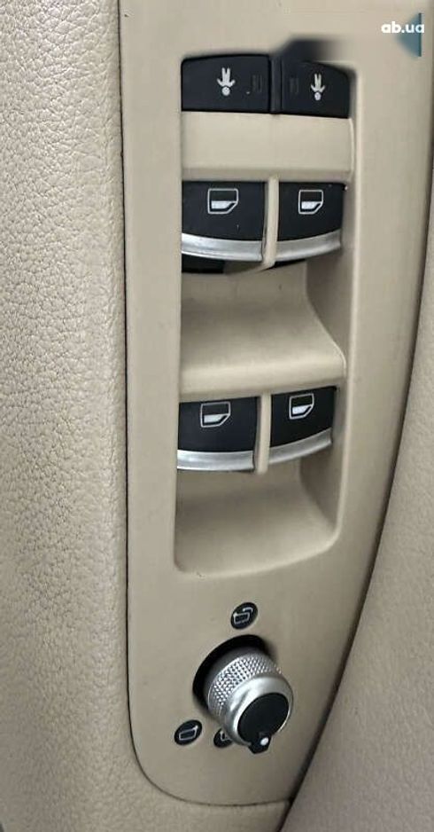 Audi Q7 2012 - фото 28