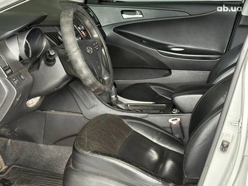 Hyundai Sonata 2014 серый - фото 9