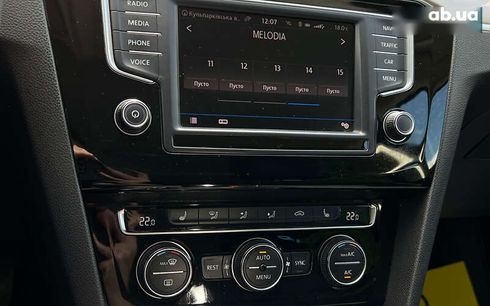 Volkswagen Passat 2016 - фото 16
