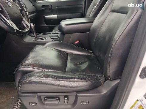 Toyota Sequoia 2017 - фото 27