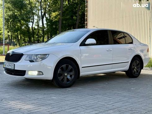 Skoda Superb 2013 - фото 3