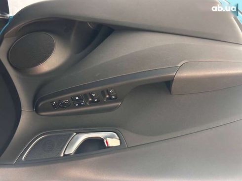 Hyundai Kona Electric 2022 - фото 18