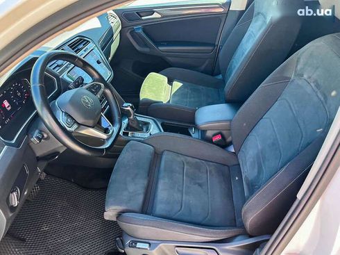 Volkswagen Tiguan 2021 - фото 15