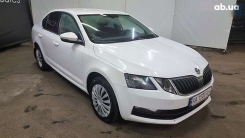 Skoda Octavia 2019 - фото 6