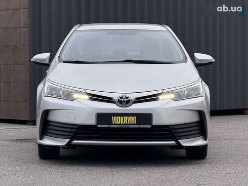 Toyota Corolla 2016 - фото 3