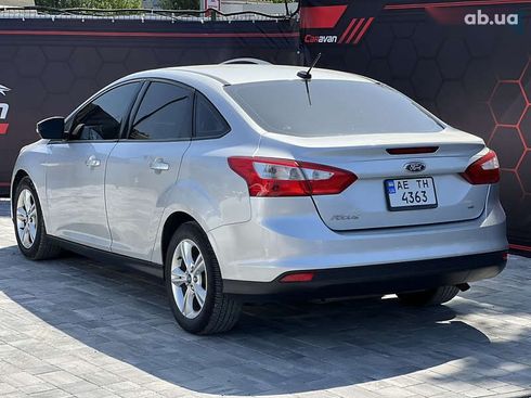 Ford Focus 2012 - фото 13