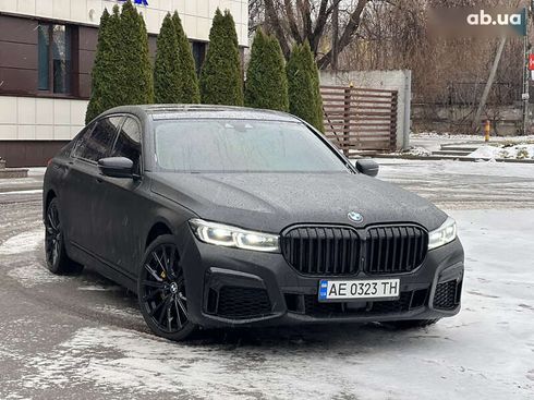 BMW 7 серия 2016 - фото 2