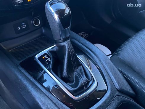 Nissan Rogue 2017 - фото 12