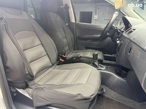 Skoda Fabia 2004 - фото 16