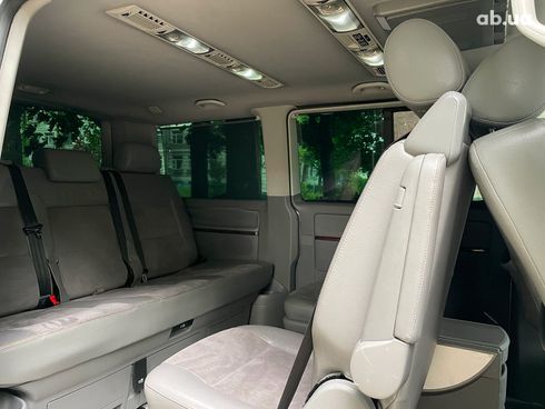 Volkswagen Multivan 2006 серый - фото 18