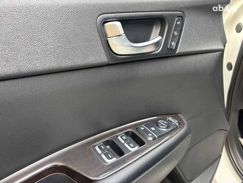 Kia Optima 2016 белый - фото 35