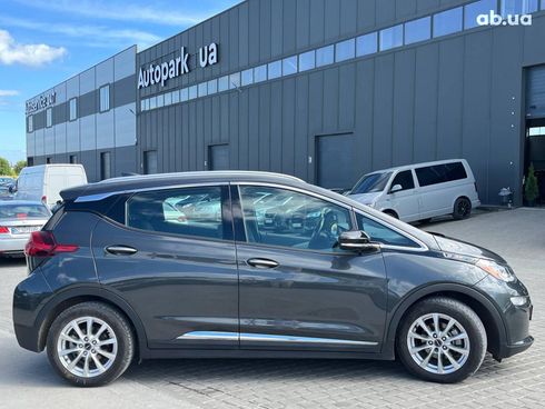 Chevrolet Bolt 2020 серый - фото 11