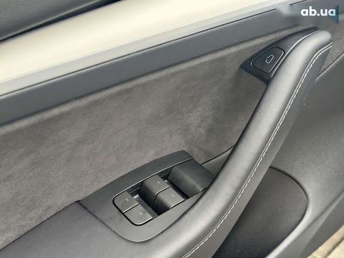 Tesla Model 3 2021 - фото 15