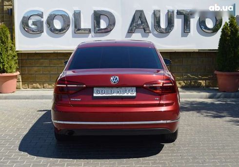 Volkswagen Passat 2018 - фото 19
