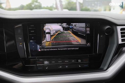 Volkswagen Touareg 2019 - фото 18