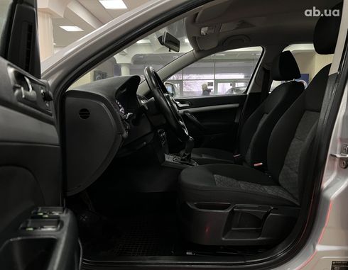 Skoda Octavia 2013 серебристый - фото 16