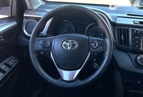 Toyota RAV4 2018 - фото 16