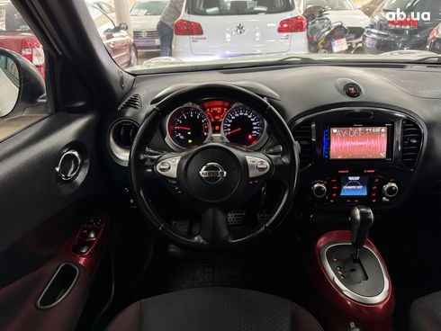 Nissan Juke 2012 белый - фото 11