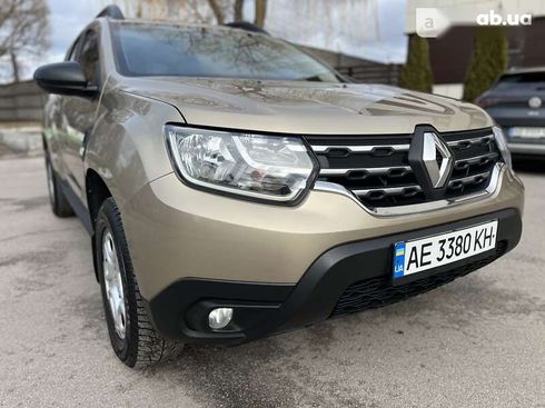 Renault Duster 2019 - фото 16