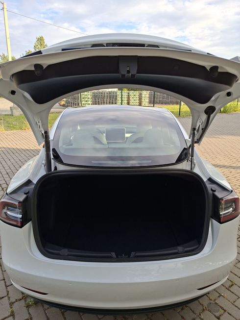 Tesla Model 3 2021 белый - фото 13