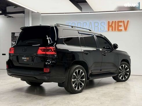 Toyota Land Cruiser 2018 - фото 7