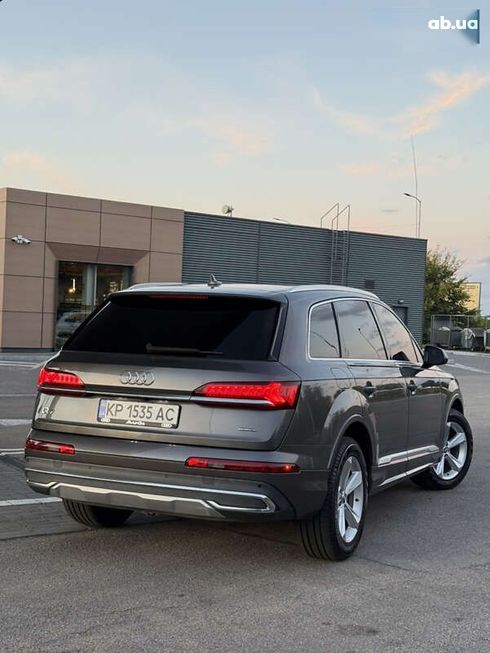 Audi Q7 2020 - фото 12