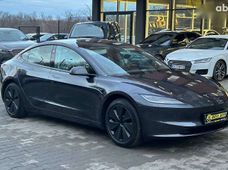 Продаж вживаних Tesla Model 3 2023 року в Чернівцях - купити на Автобазарі