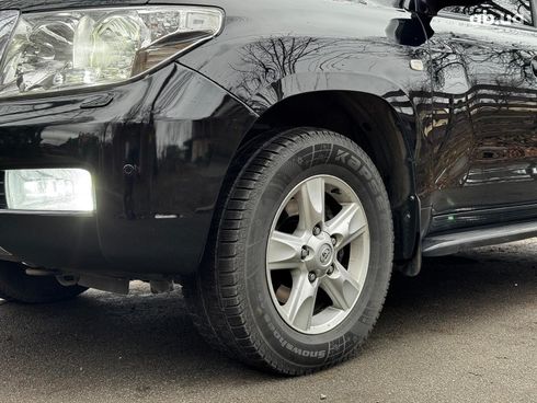 Toyota Land Cruiser 2010 черный - фото 14