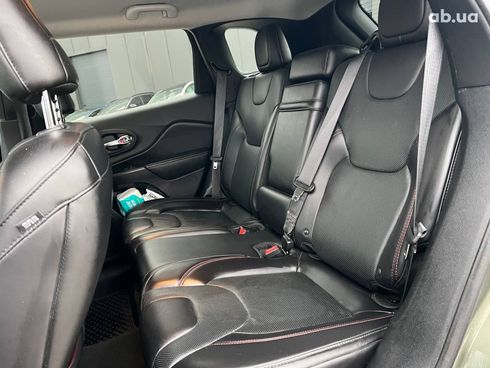 Jeep Cherokee 2018 зеленый - фото 74