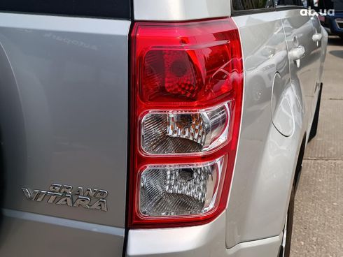 Suzuki Grand Vitara 2011 серый - фото 9