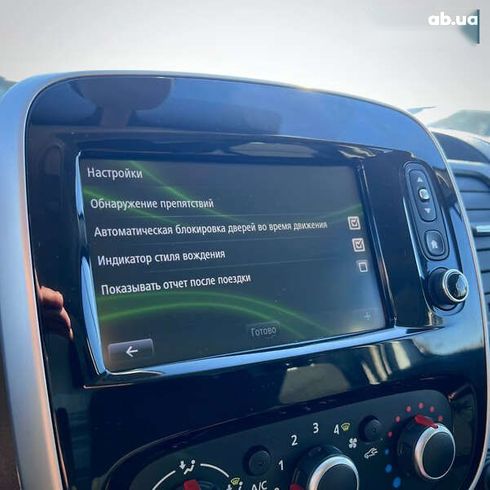 Renault Trafic 2021 - фото 30