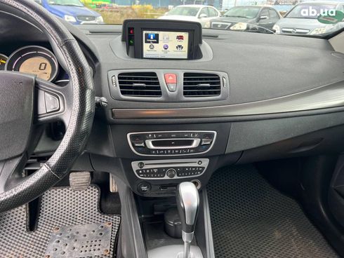 Renault Megane 2012 белый - фото 26