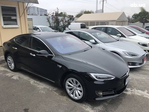 Tesla Model S 2018 - фото 15