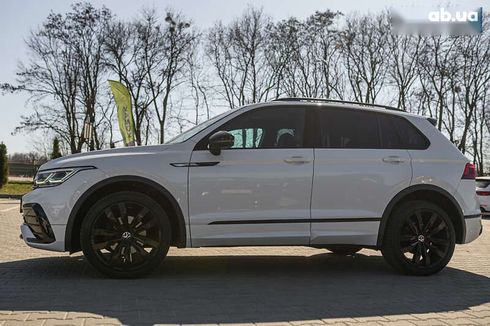 Volkswagen Tiguan 2021 - фото 23