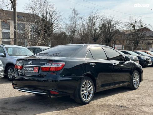 Toyota Camry 2016 черный - фото 7