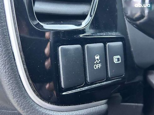Mitsubishi Outlander 2020 - фото 19