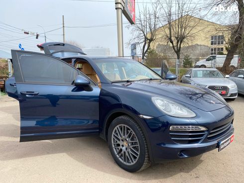 Porsche Cayenne 2012 синий - фото 42